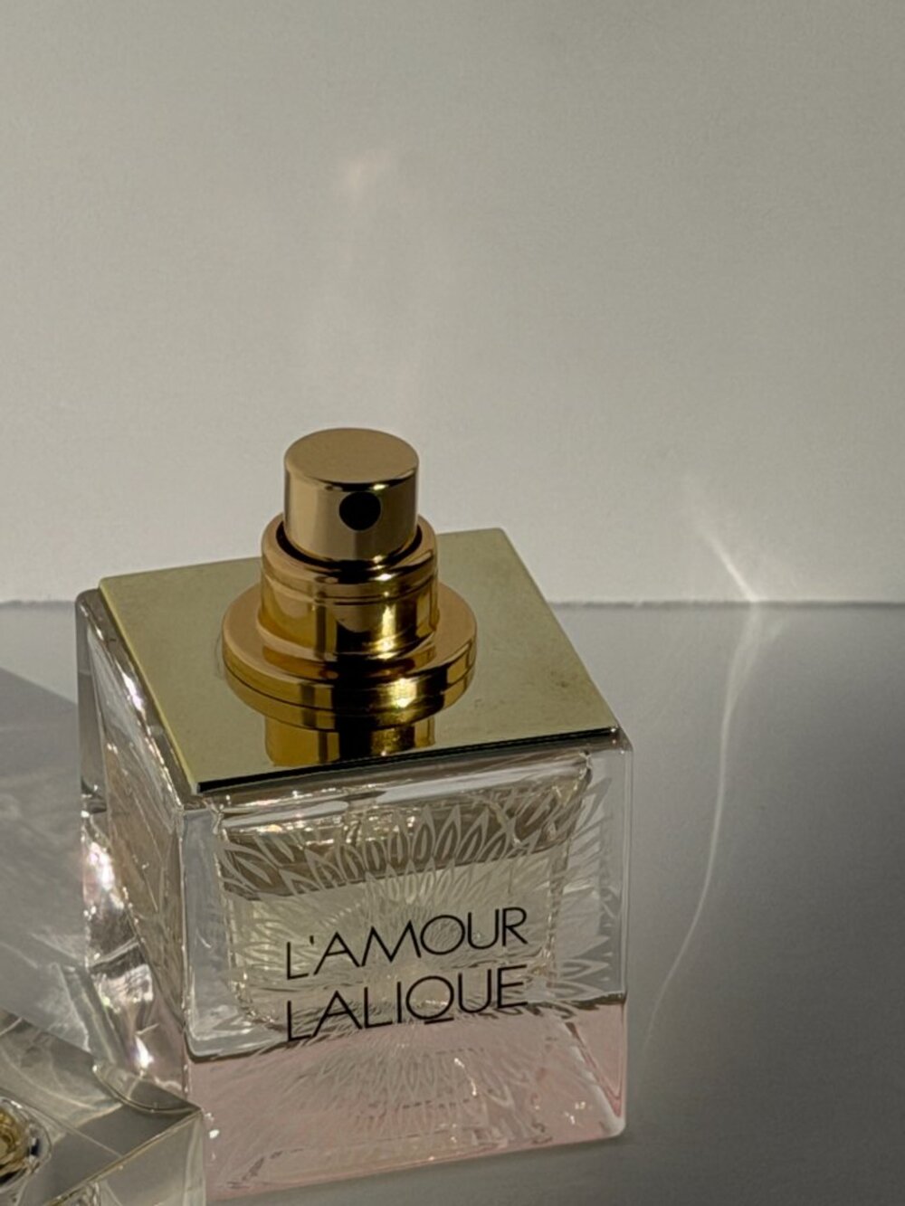 Lalique L’Amour Eau de Parfum 30ml 80% Full Women’s Perfume - Picture 6 of 7